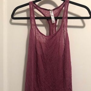 Alo yoga- Arrow Tank